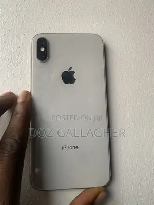 Apple iPhone X 256 GB White