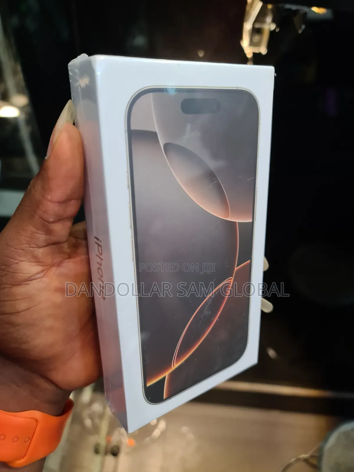 New Apple iPhone 16 Pro 128 GB Gold