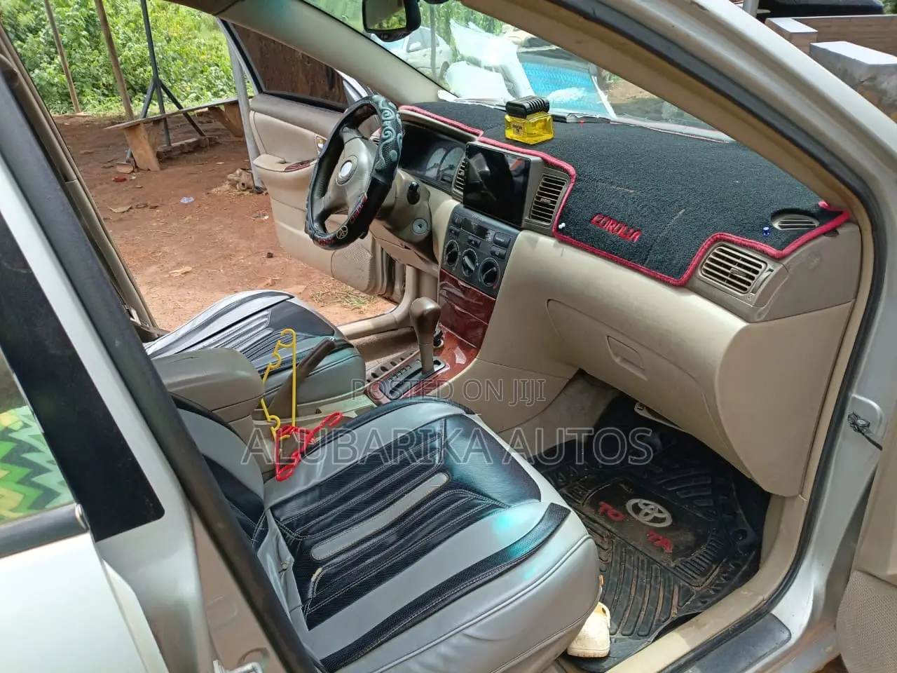 Toyota Corolla 2004 Silver