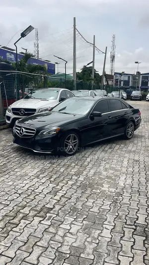 Mercedes-Benz E350 Base 4Matic Sedan AWD (3.5L 6cyl 7A) 2015 Black
