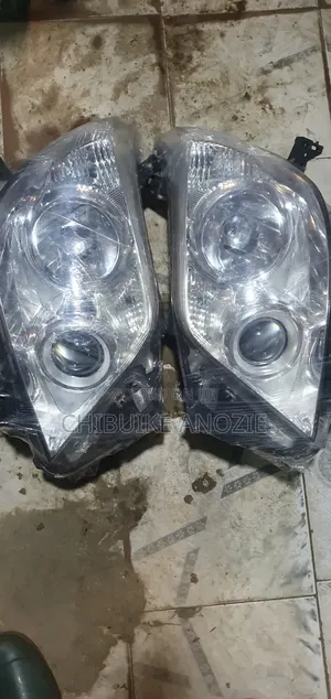 Set of Head Lamp Toyota Parado 2010_2012