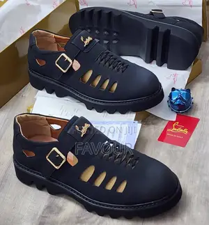 Cooperate Shoe