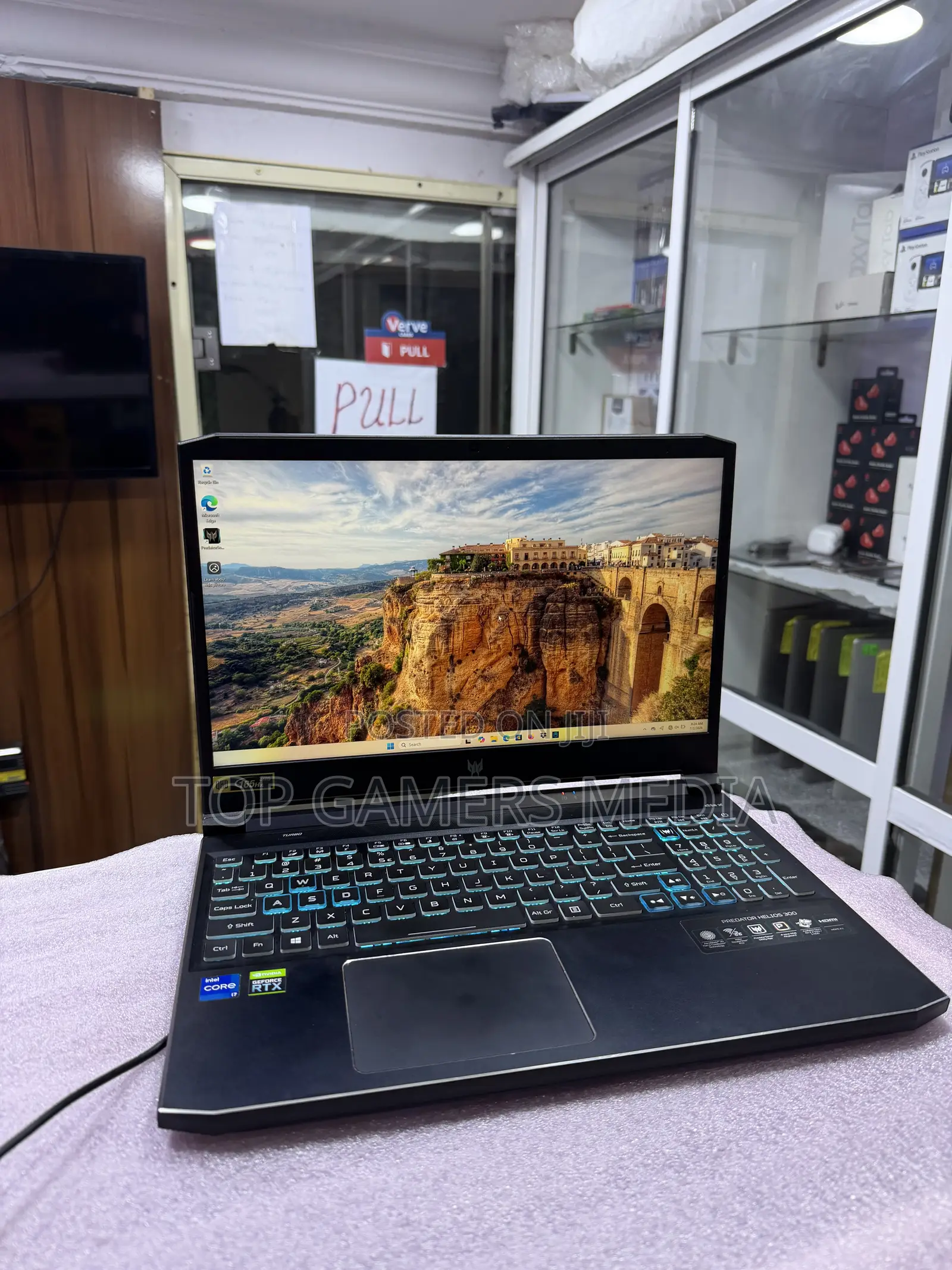 Laptop Acer Predator Helios 300 16GB Intel Core I7 SSD 1T