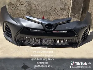 Complete Frontbumper Corolla 2018
