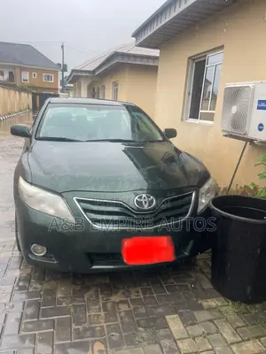 Toyota Camry 2010 Green