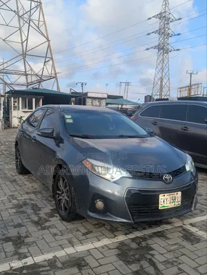 Toyota Corolla 2016 Gray