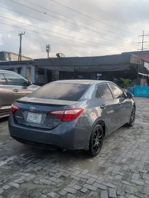 Toyota Corolla 2016 Gray