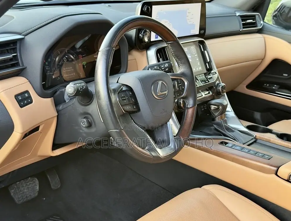 Lexus LX 600 2024 Gray