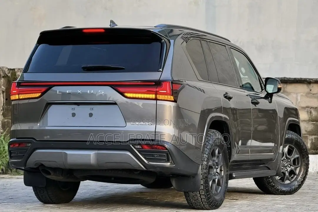 Lexus LX 600 2024 Gray