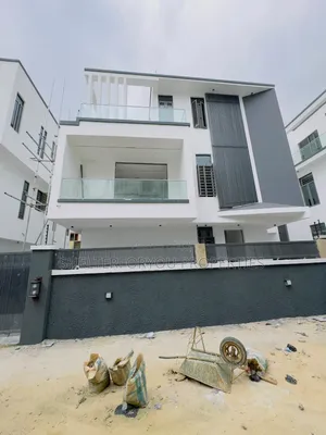 5bdrm Duplex in Omole Phase 2 for sale