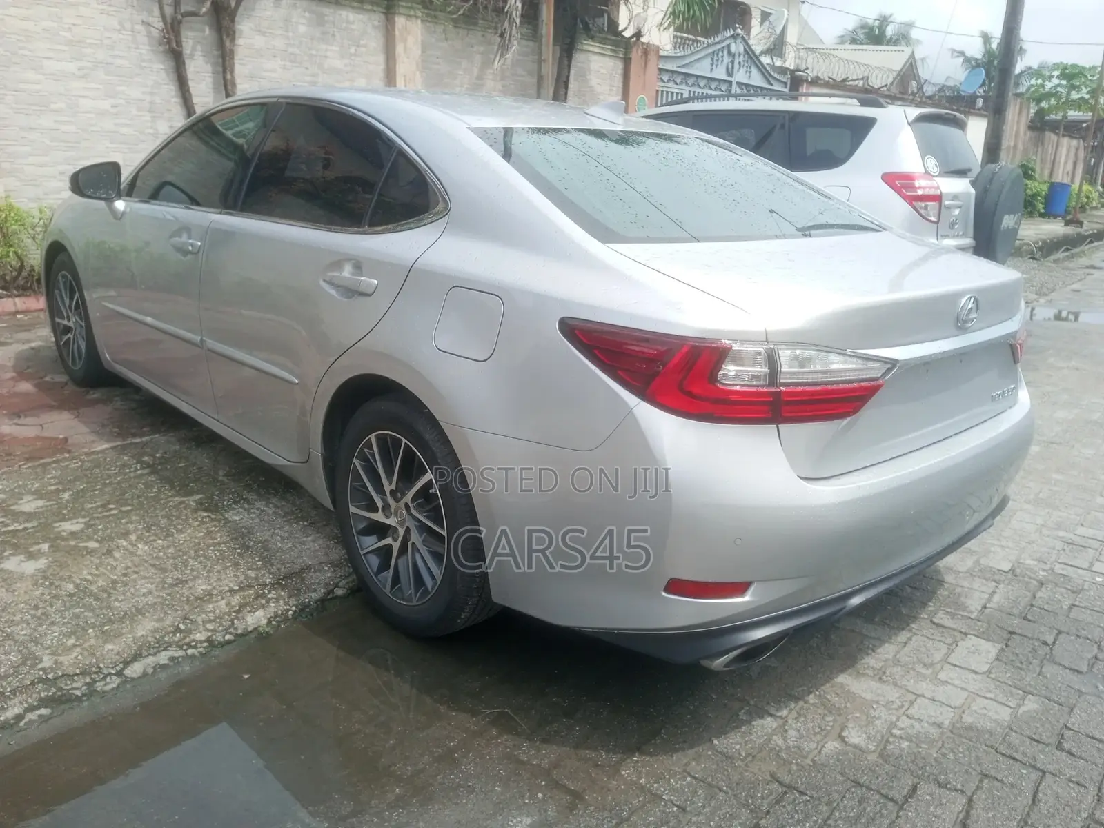 Lexus ES 2016 Silver