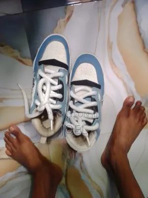 Sneakers in Good Shape