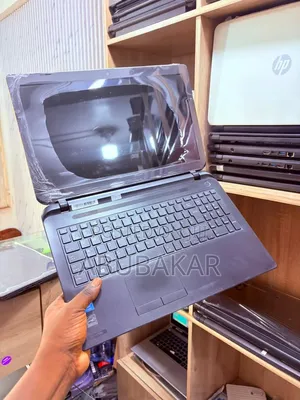 Laptop Toshiba Satellite C850 4GB Intel Pentium HDD 250GB