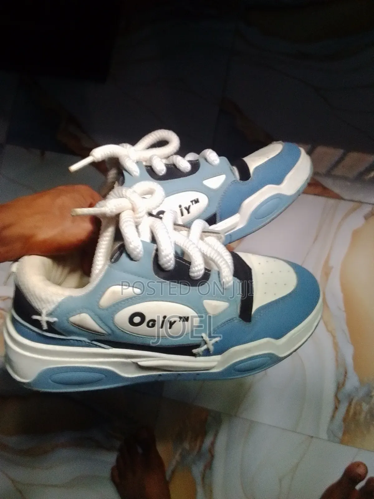 Sneakers in Good Shape