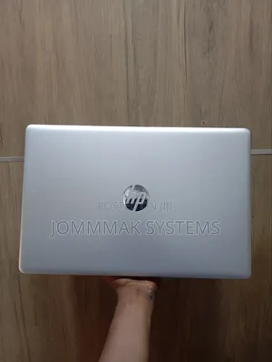 Laptop HP 17-3000 8GB Intel Core i3 SSD 256GB