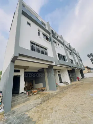 4bdrm House In Omole Phase 2 For Sale
