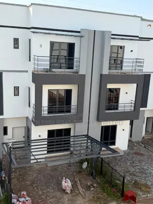 4bdrm Duplex in Guzape District for sale