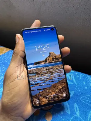 Samsung Galaxy S10e 128 GB White
