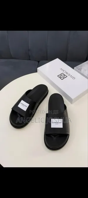 Givenchy Palms