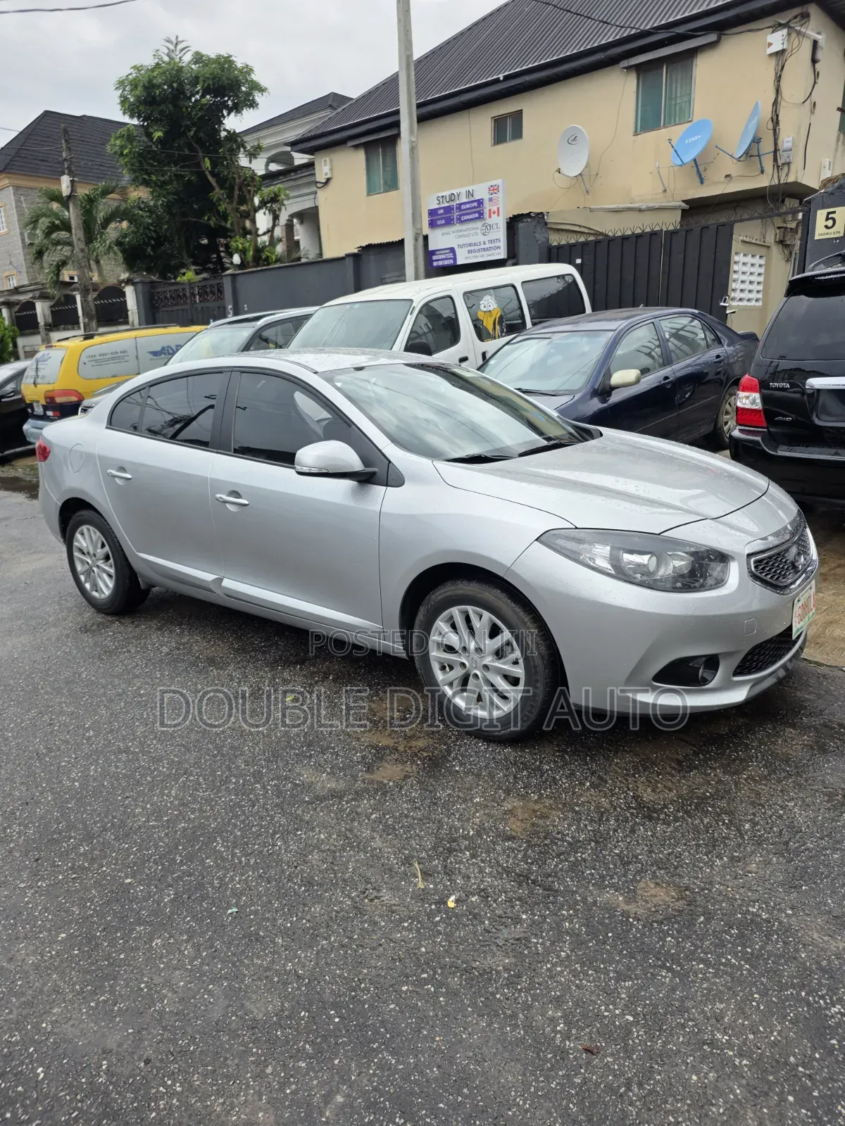 Samsung SM3 2012 Silver
