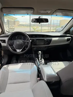 Toyota Corolla 2016 Black