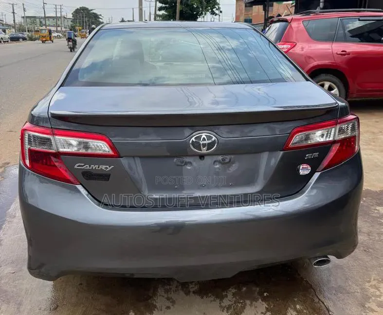Toyota Camry 2013 Gray