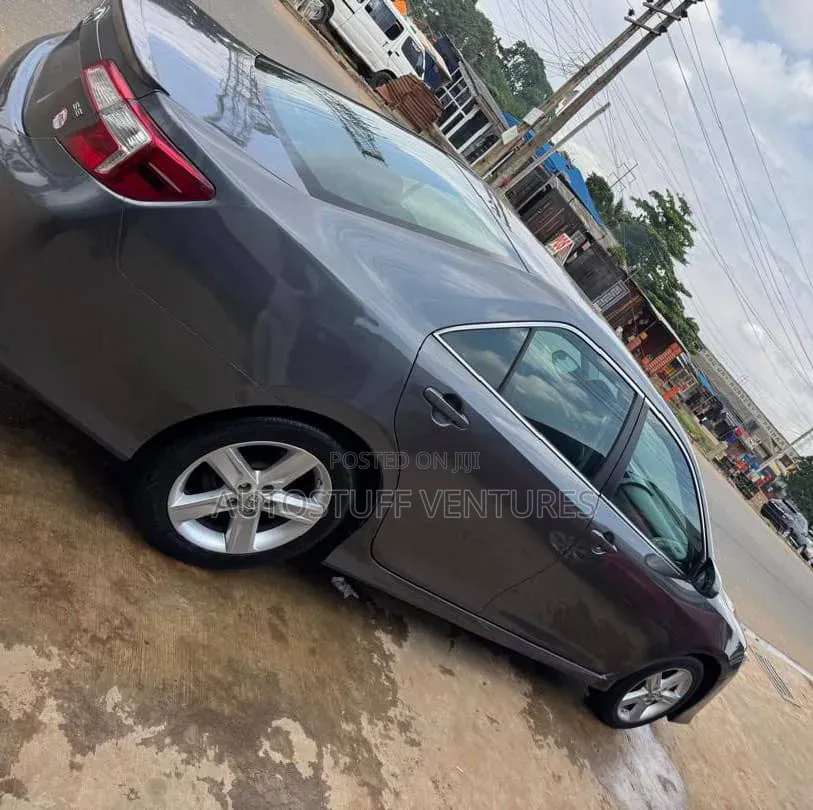 Toyota Camry 2013 Gray