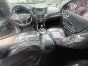 Hyundai Santa Fe 2013 White