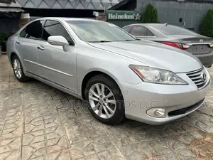 Lexus ES 350 2011 Silver