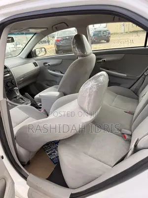 Toyota Corolla 2009 White
