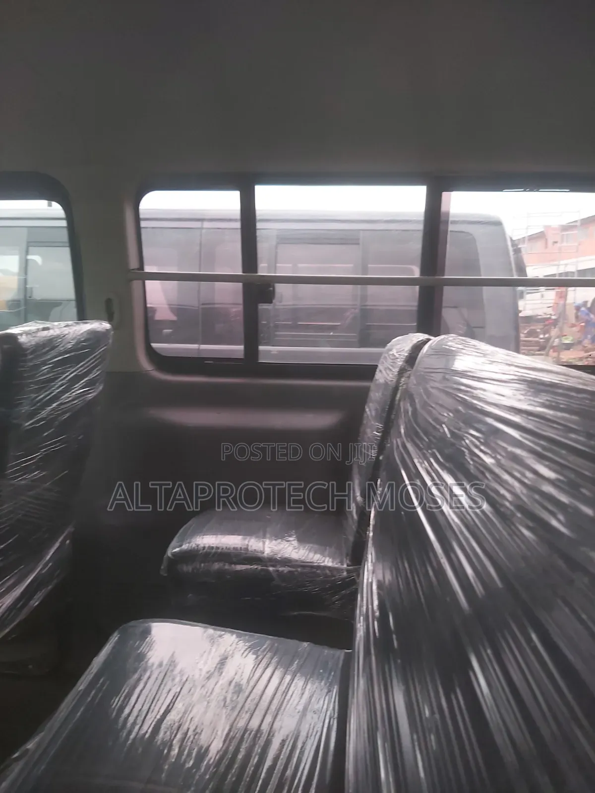 Toyota HiAce 2014 Grey