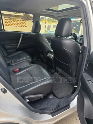 Toyota Highlander 2011 Gray