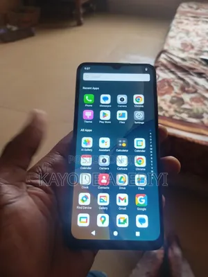 Itel A06 64 GB Black
