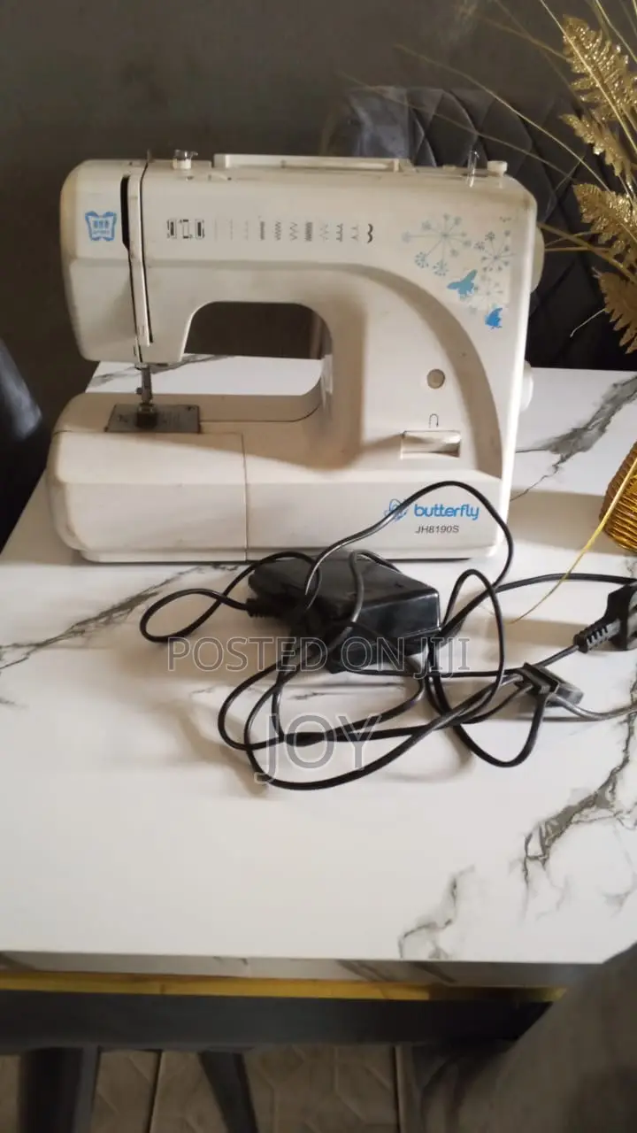 Table Top Sewing Machine