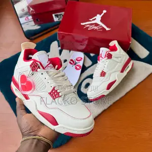 Original Air Jordan 4 Retro WNMS Valentine’S Day 2026 Sneakers