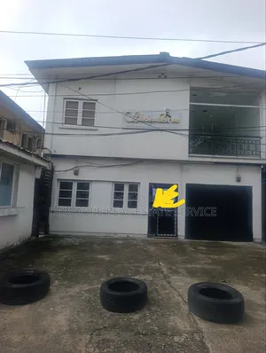 10bdrm Apartment in Awowlow, Falomo for sale
