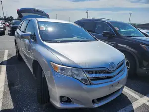 Toyota Venza LE 2014 Gray
