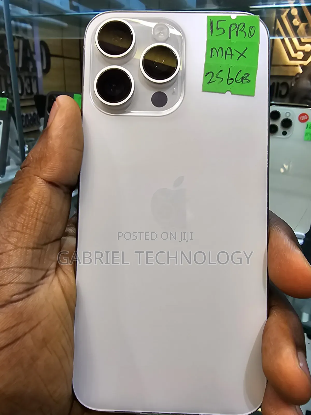 Apple iPhone 15 Pro Max 256 GB