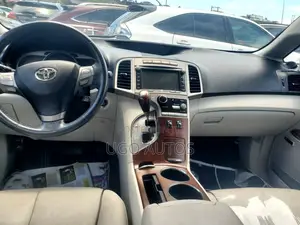 Toyota Venza V6 AWD 2010 Red