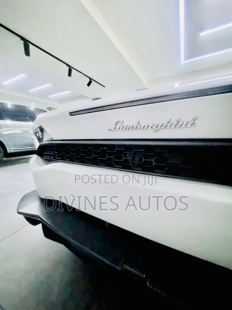 Lamborghini Huracan 2018 White