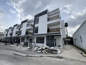 4bdrm Townhouse/Terrace in Mabushi for sale
