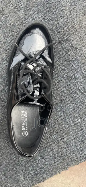 Kenneth Cole