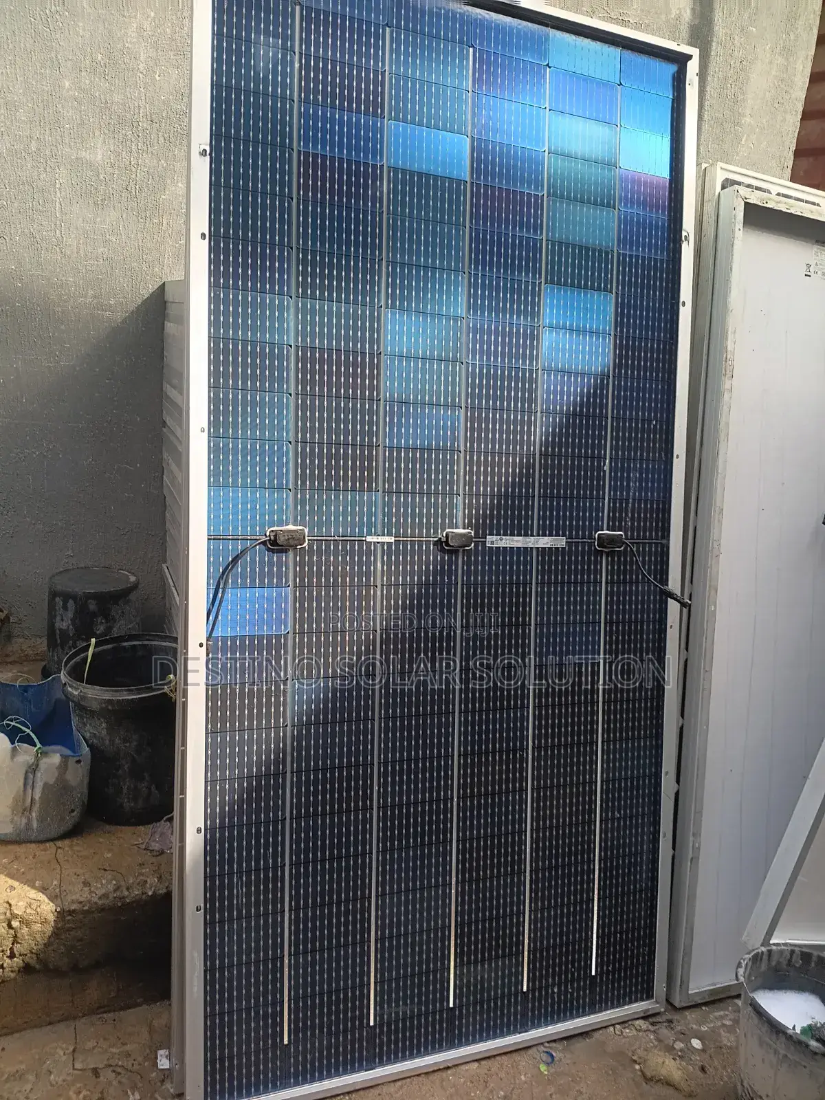 Jinko 600watts Solar Panel