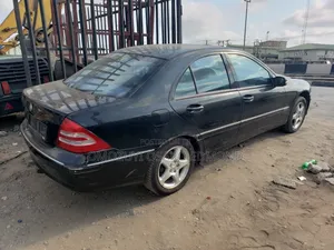 Mercedes-Benz C-Class 2007 Black