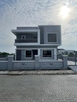 4bdrm Duplex in Sangotedo for sale