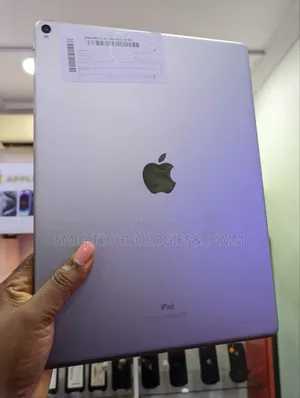 Apple iPad Pro 12.9 (2022) 64 GB Silver