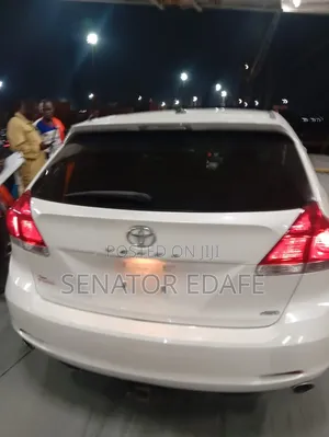 Toyota Venza 2012 White