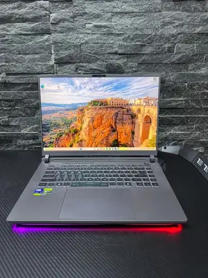 Laptop Asus ROG Strix G16 G614 32GB Intel Core Ultra 9 SSD 1T