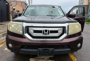 Honda Pilot Touring w/RES/Navi 4WD (3.5L 6cyl 5A) 2011