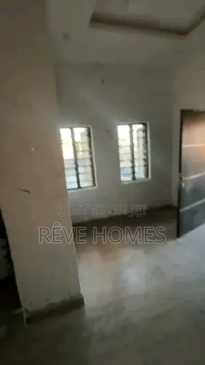 Mini Flat in Ikorodu Road / Ilupeju for rent